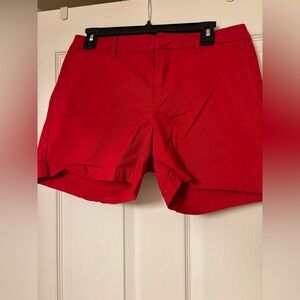 Women’s red Tommy Hilfiger shorts. Size 8.